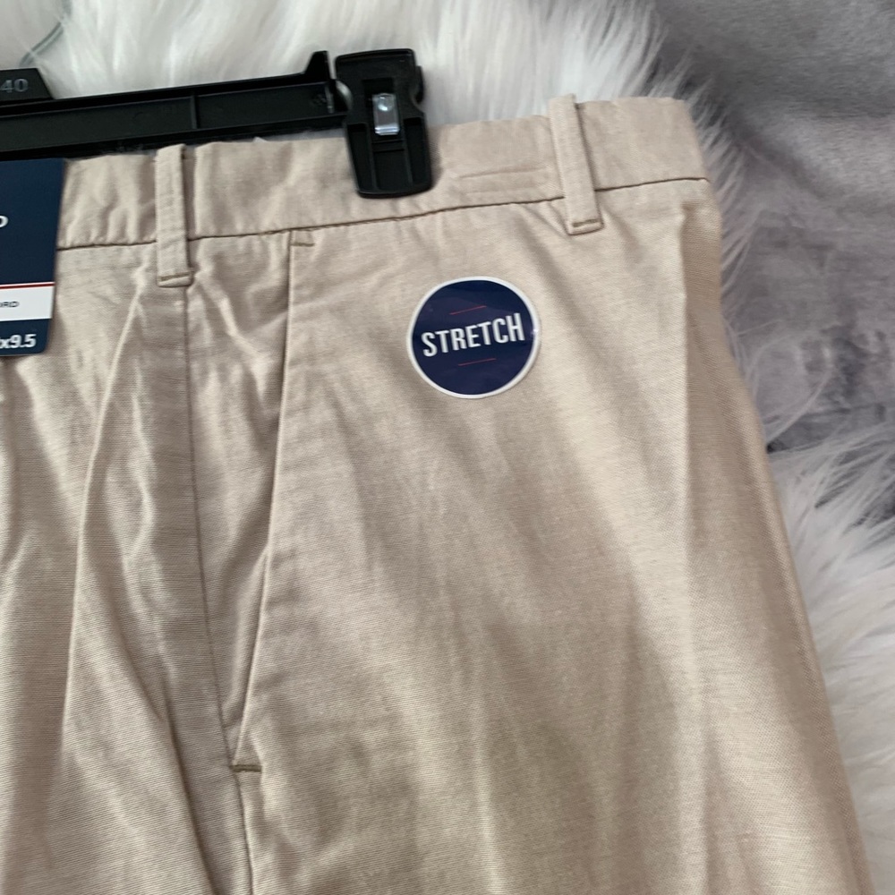 IZOD Newport Classic-Fit Oxford Stretch Shorts - Picture 4 of 8